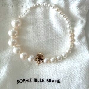Sophie Bille Brahe Peggy pearl bracelet